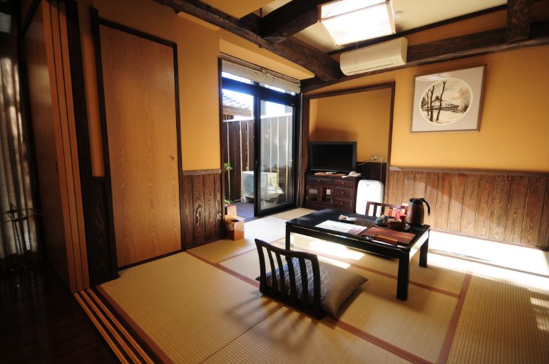 Room Sakura at annex Roku-an