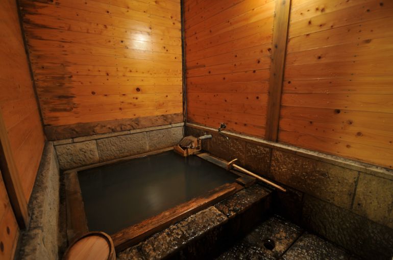 Private bath San-no-yu for the guests only