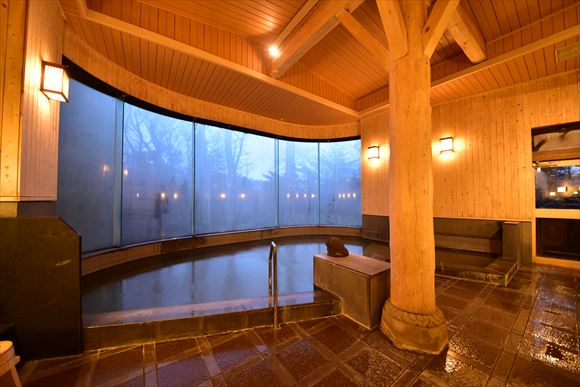 大浴場「森の湯屋」の内風呂1