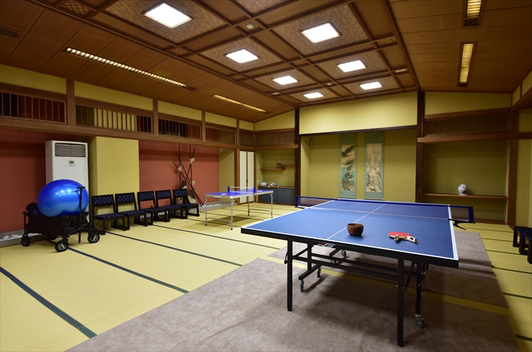 広間「りんどう」