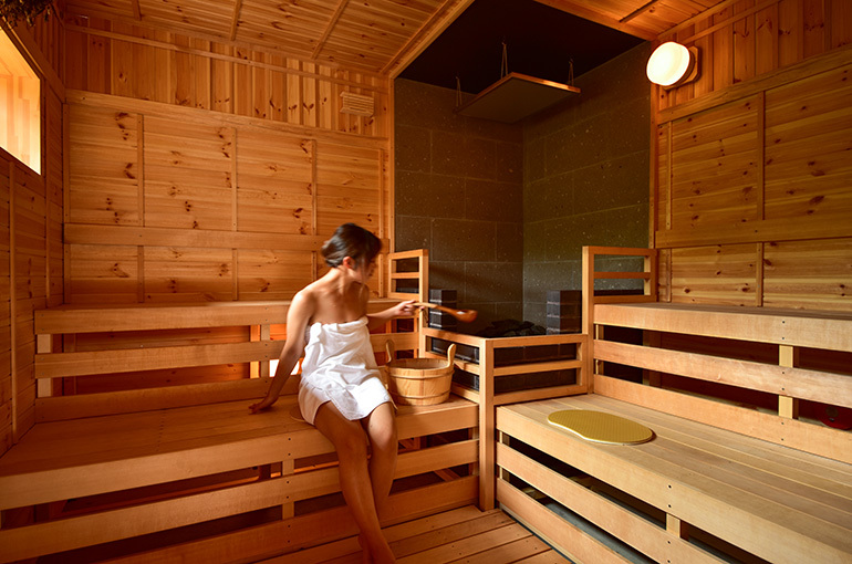 Open-air bath and Finnish sauna in the Mori-no-Yuya 2