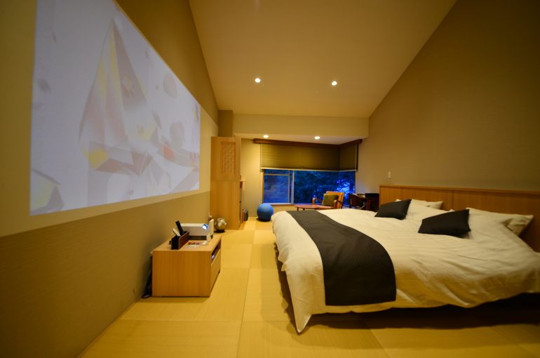 (7) New Japanese-style guest room with modern bed (King bed) Room 305