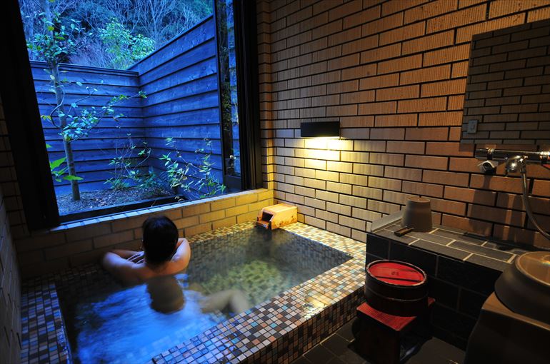 TypeC「ほたる」の客室温泉風呂